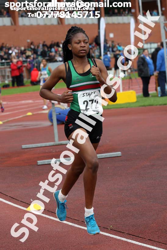 Girls under-15s 800 metres, Northern Under-17s/U-15s and U13s Champs, Leigh Sports Village, Leigh. Photo: David T. Hewitson/Sports for All Pics